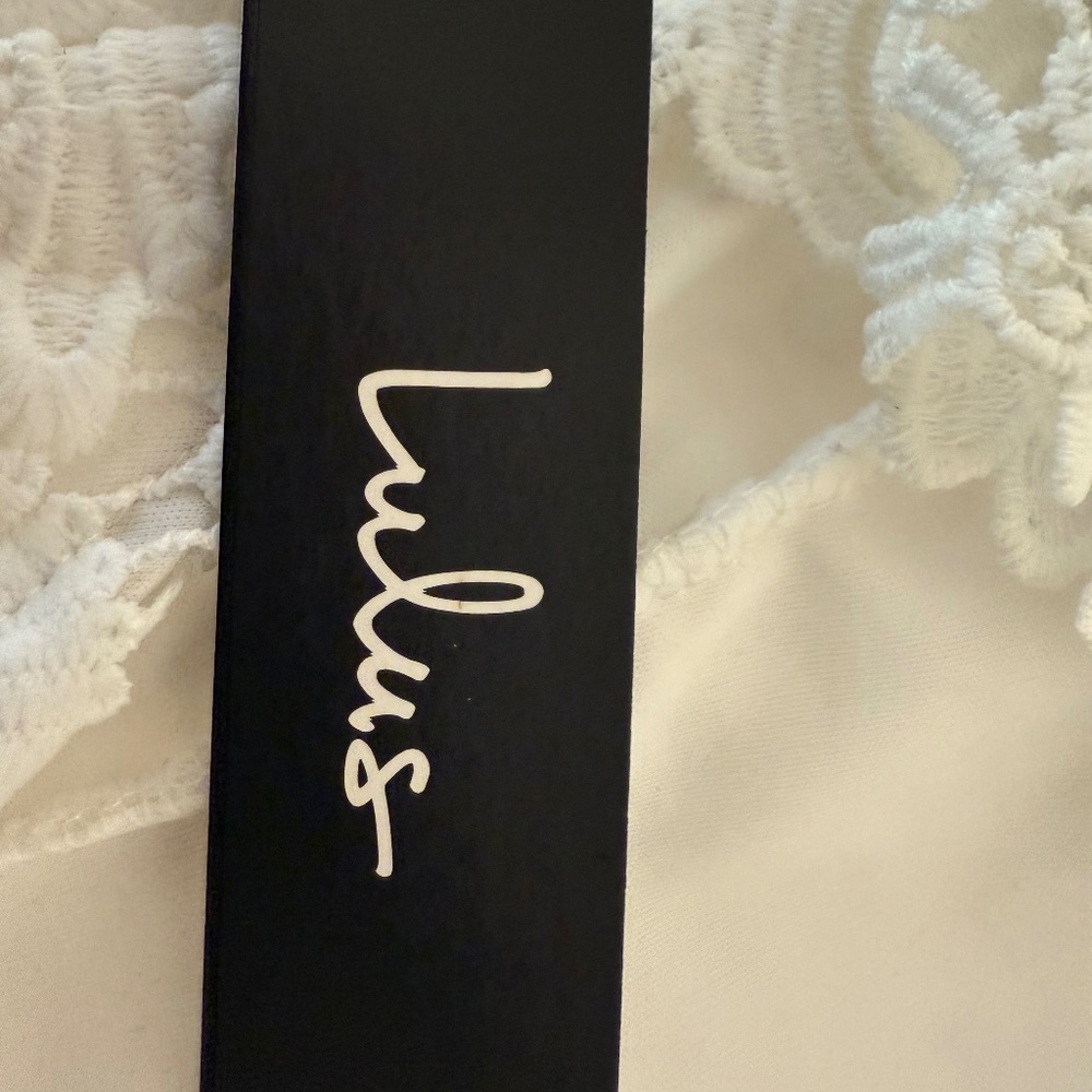 Lulu's white embroidered dress - NWT